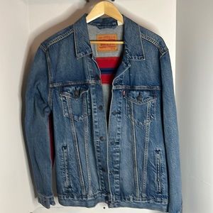 NWOT Levi Strauss & Co blue denim jacket w/stripes on back XL